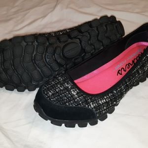 New Skechers Memory 7.5